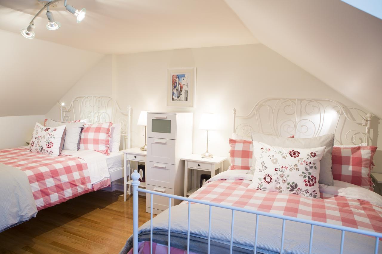 Auberge Tom B&B Chelsea Екстериор снимка
